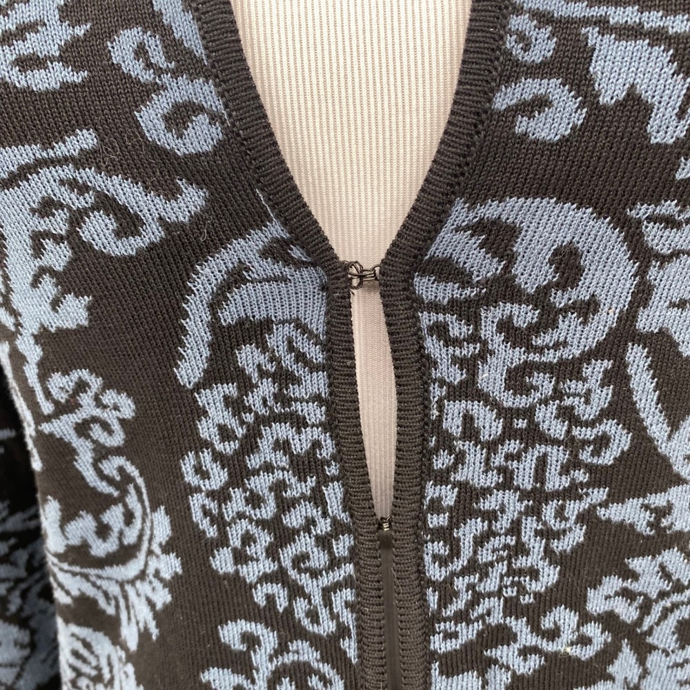 Peruvian Connection Blue Floral Jacquard Damask Cardigan XS
Mandarin Collar - Picture 3 of 11